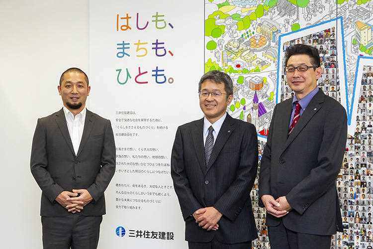左から、本プロジェクトを担当したソフトバンクの高橋 友樹氏、三井住友建設の中谷氏、菅谷氏