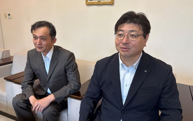 インタビューの様子