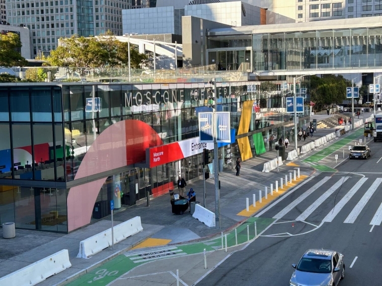 Moscone Center(筆者撮影)