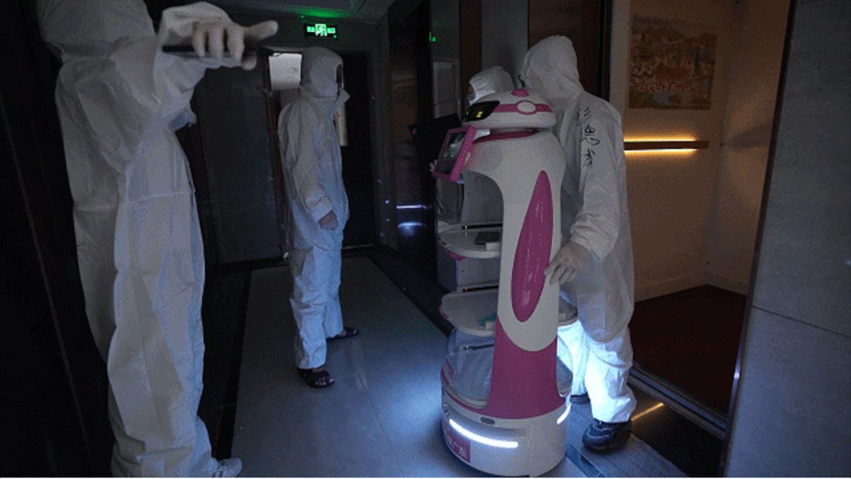 各部屋に物資を送る碧佳園のロボット（出典：碧佳園）