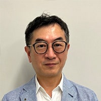 セントケア・ホールディング株式会社 事業企画本部 グループICT統括部 部長 ケアテック開発部 部長 前島康仁 氏