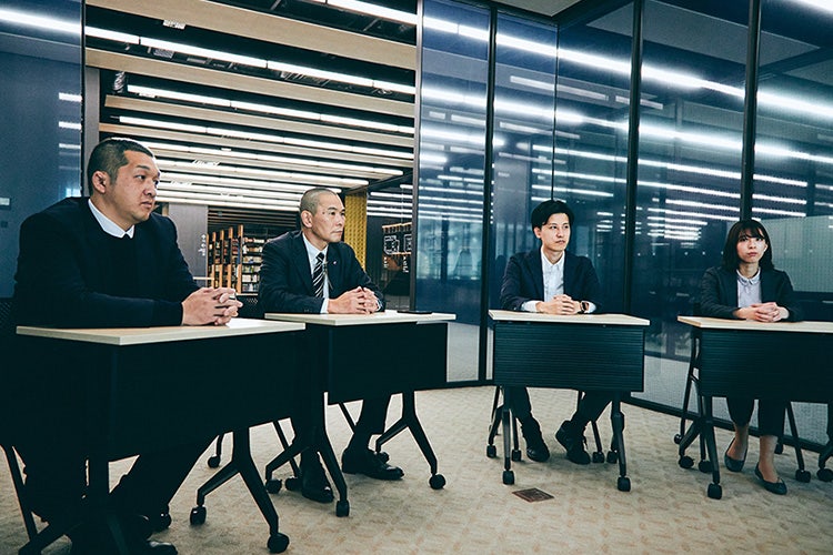 大正大学のスマートユニバーシティ化に取り組む大正大学とソフトバンクのプロジェクトメンバー