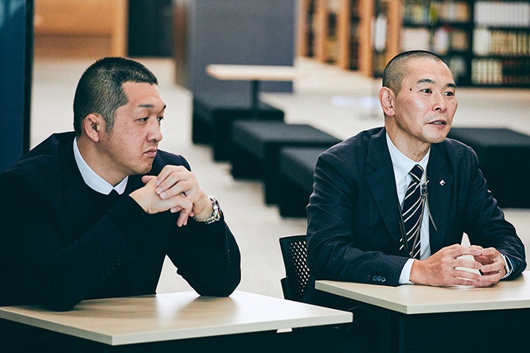 大正大学のスマートユニバーシティ化に取り組む大正大学とソフトバンクのプロジェクトメンバー