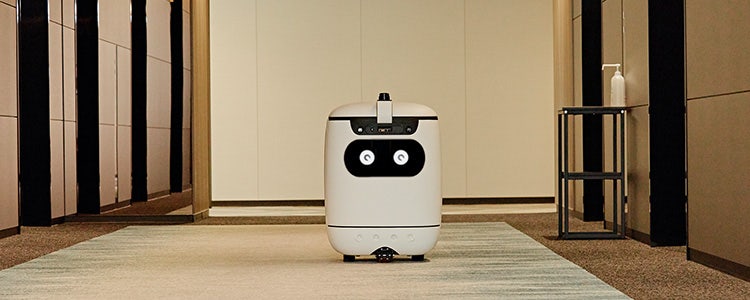 注文者の場所へ向かい自律走行を開始