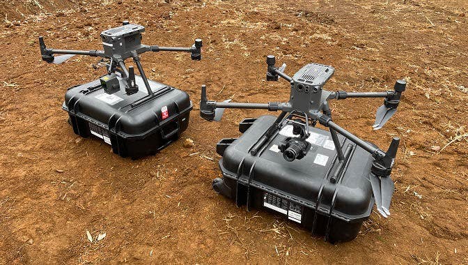 RTK-GNSS対応のドローン「DJI MATRICE 300 RTK」 | ドローン（UAV）測量のメリットとは？ 土木・建設業界などでの活用方法を解説