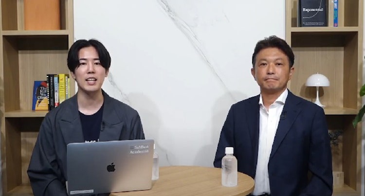 ソフトバンク鈴木（左）とソリマチ株式会社古宮氏（右）