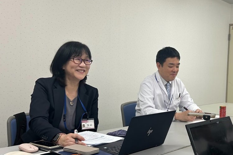 インタビューの様子