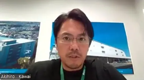 インタビューの様子（河井氏）