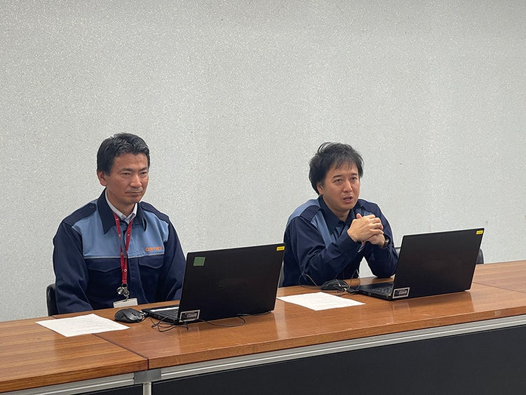 龍ケ崎市総務部防災安全課の圓城寺氏（写真左）と鈴木氏（写真右）