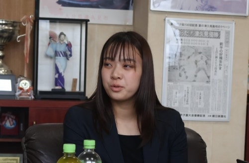 インタビューに答える鳥居氏