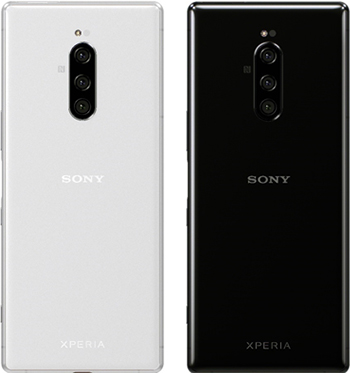 ソフトバンク”、世界初の4K有機ELディスプレーを搭載した