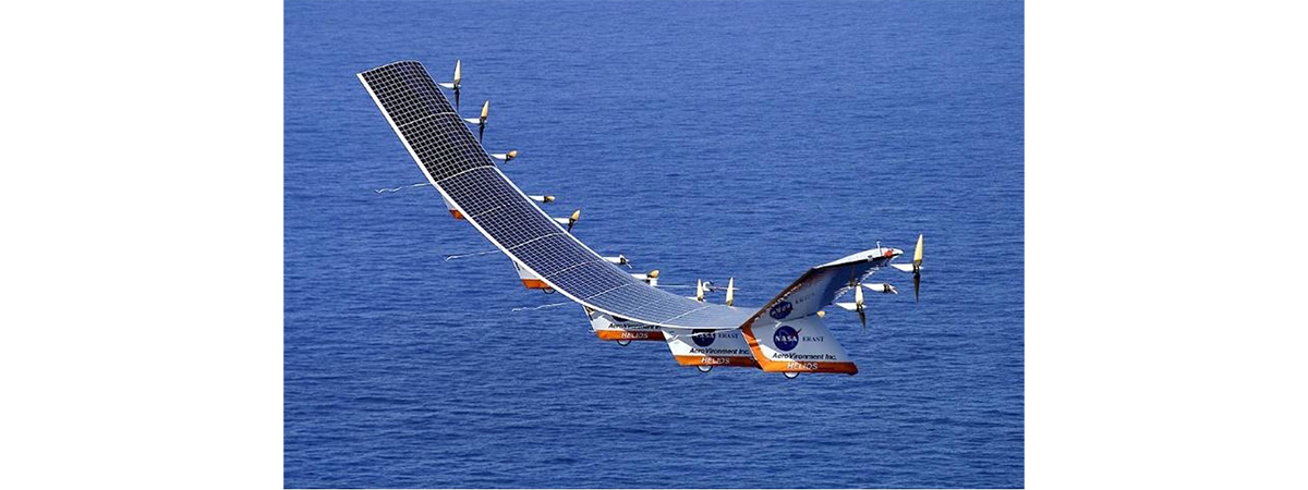 NASAのヘリオスは1990年代HAPSの成熟形（出典：NASA）