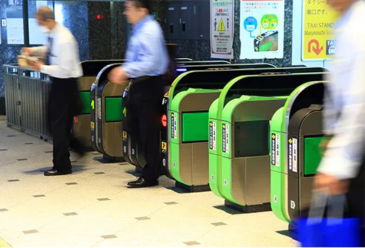 床発電（踏むだけで発電）