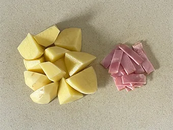 ポテトベーコンのおかかマヨ和えのつくり方