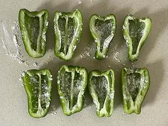 ピーマンの肉詰めチーズ蒸しのつくり方 その3