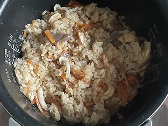 炊き込みご飯&ネギだれ蒸し鶏&ポテトサラダ 炊飯9