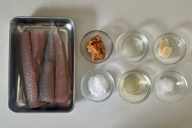鰆（さわら）の甘味噌ガーリック煮のつくり方 その1