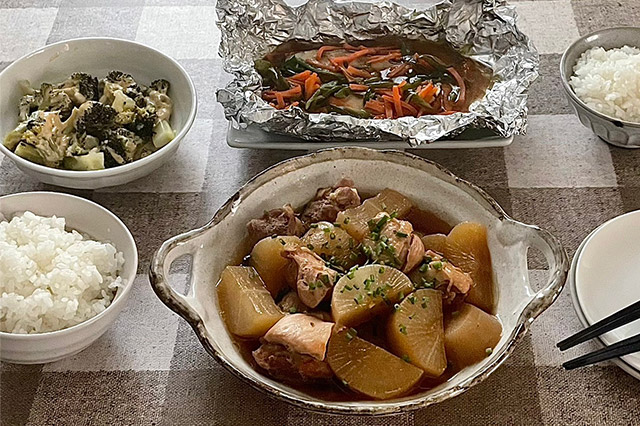 電気圧力鍋でつくるタラのバター蒸しぽん酢と副菜2品