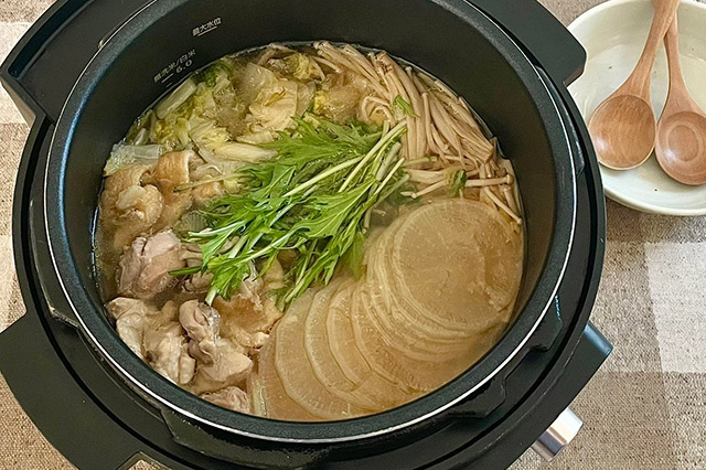 電気圧力鍋でつくる鶏の旨出し鍋