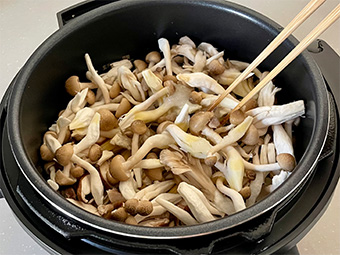 きのこのバター醤油パスタ つくり方4