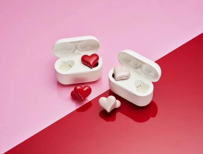 ハート型の愛らしいフォルムはそのままに、Hybrid ANCや低音重視モード